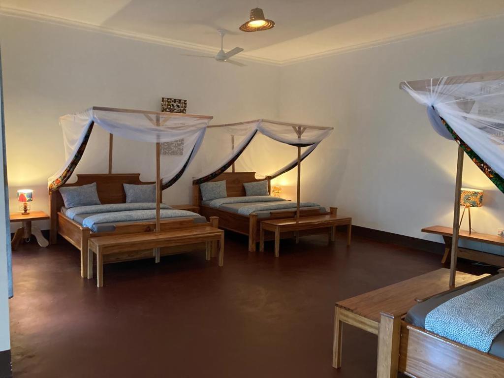 Camp Bastian Mikumi Villa Eksteriør bilde